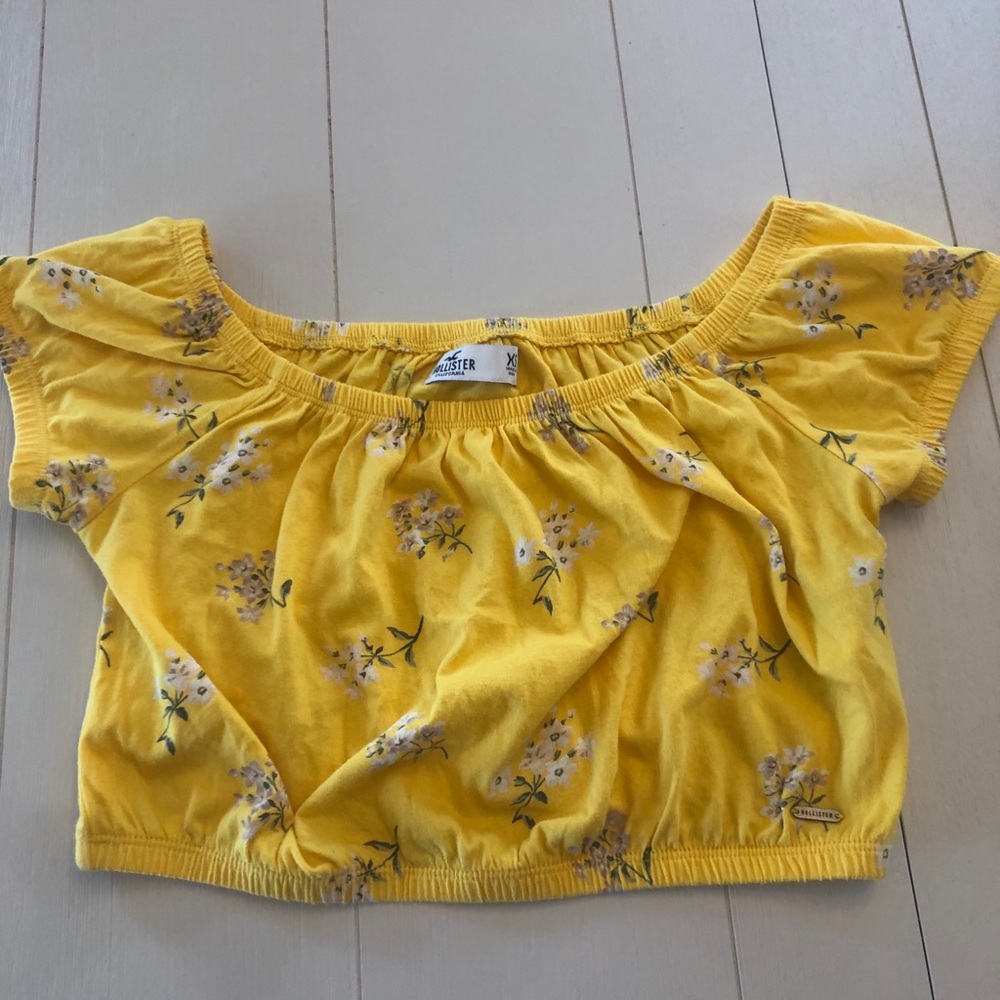 Hollister Off-The-Shoulder Crop Top